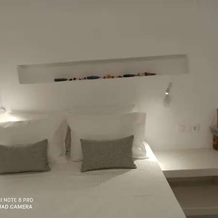 Kleri's 6 Apartment Tínos