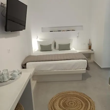 Kleri's 6 Apartment Tinos