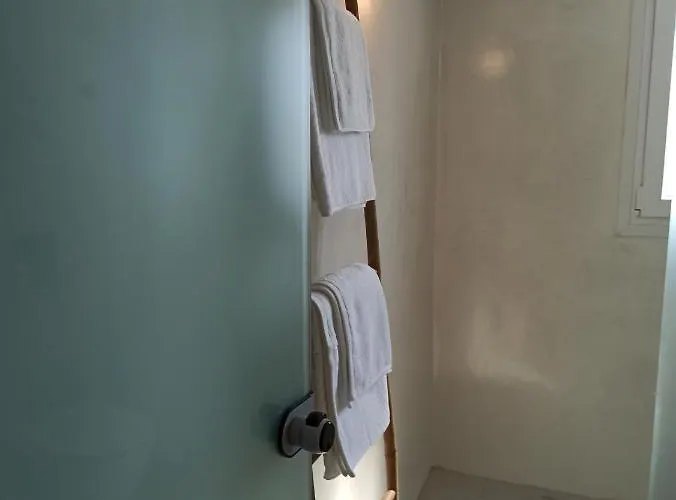 Apartment Kleri's 6 *